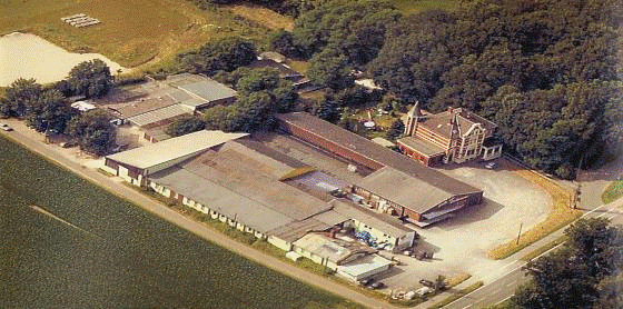 Luftbild der Henkes Lack Union GmbH